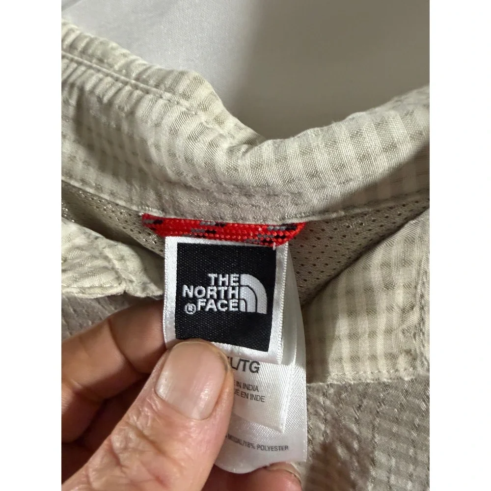 The North Face Shirt Mens XL Tan Excellent Short Sleeve Zip Pocket ABC4